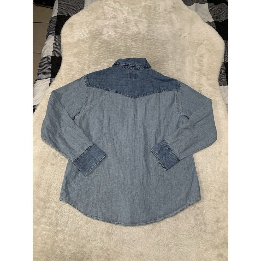 Levi's Women's Oversized Western Blue Cotton Denim Reverse‎ Shirt Pearl Snap XS - Picture 2 of 8